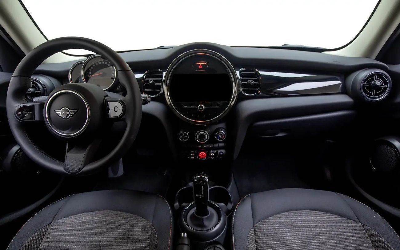 Mini Cooper Std 1.5L (5 Seater) - GCC Spec