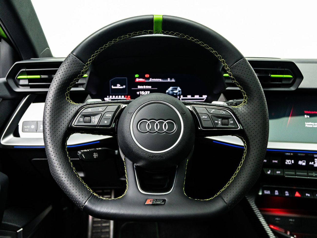 Audi RS3 TFSI quattro 2.5L Sedan 2022 Audi RS3, 2.5 TC I5, AWD, 400bhp, 7 Speed Automatic