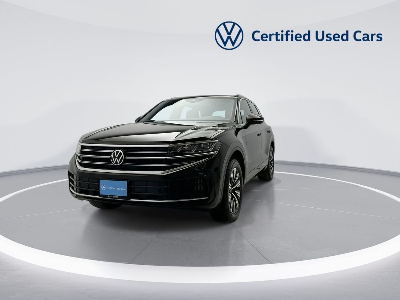 Volkswagen Touareg ELEGANCE with Sunroof - Leather Seats 3L
