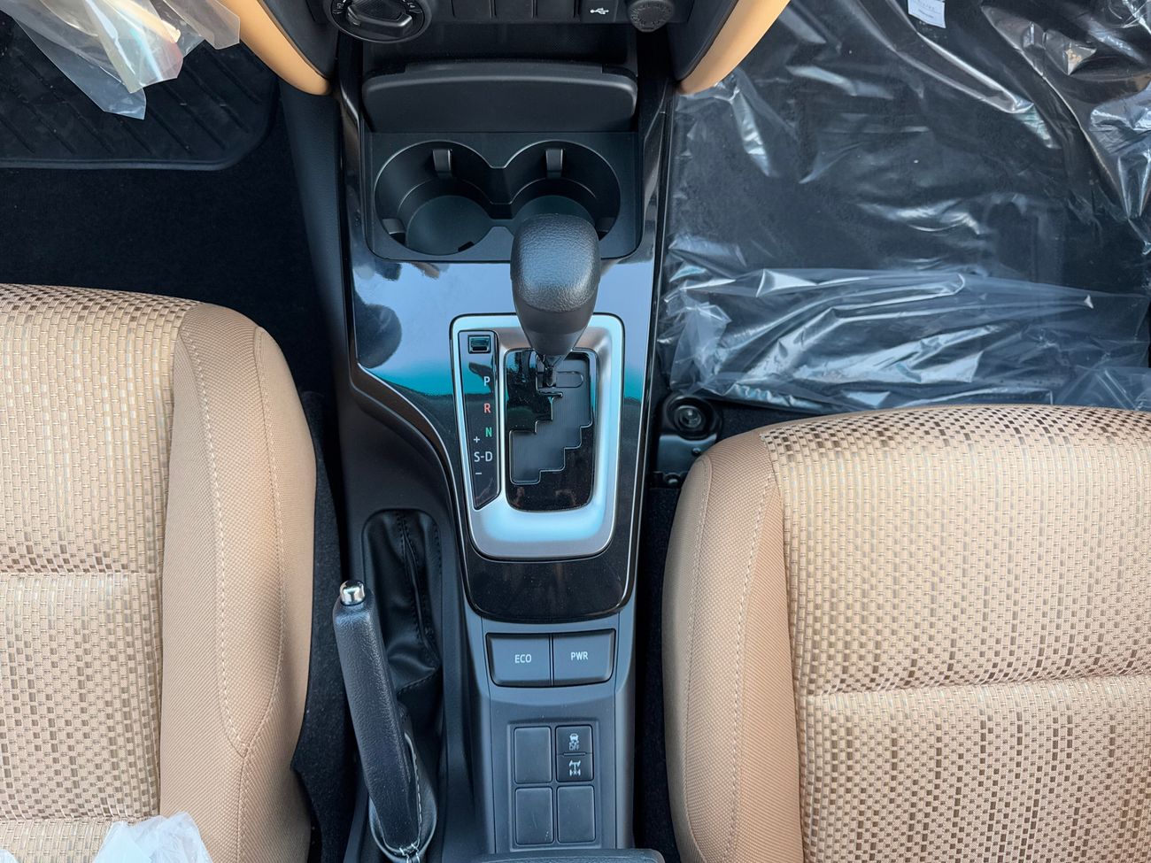 Toyota Fortuner 2025 4X4 GCC 2.4L Diesel A/T 7-Seats Brand New 0Km