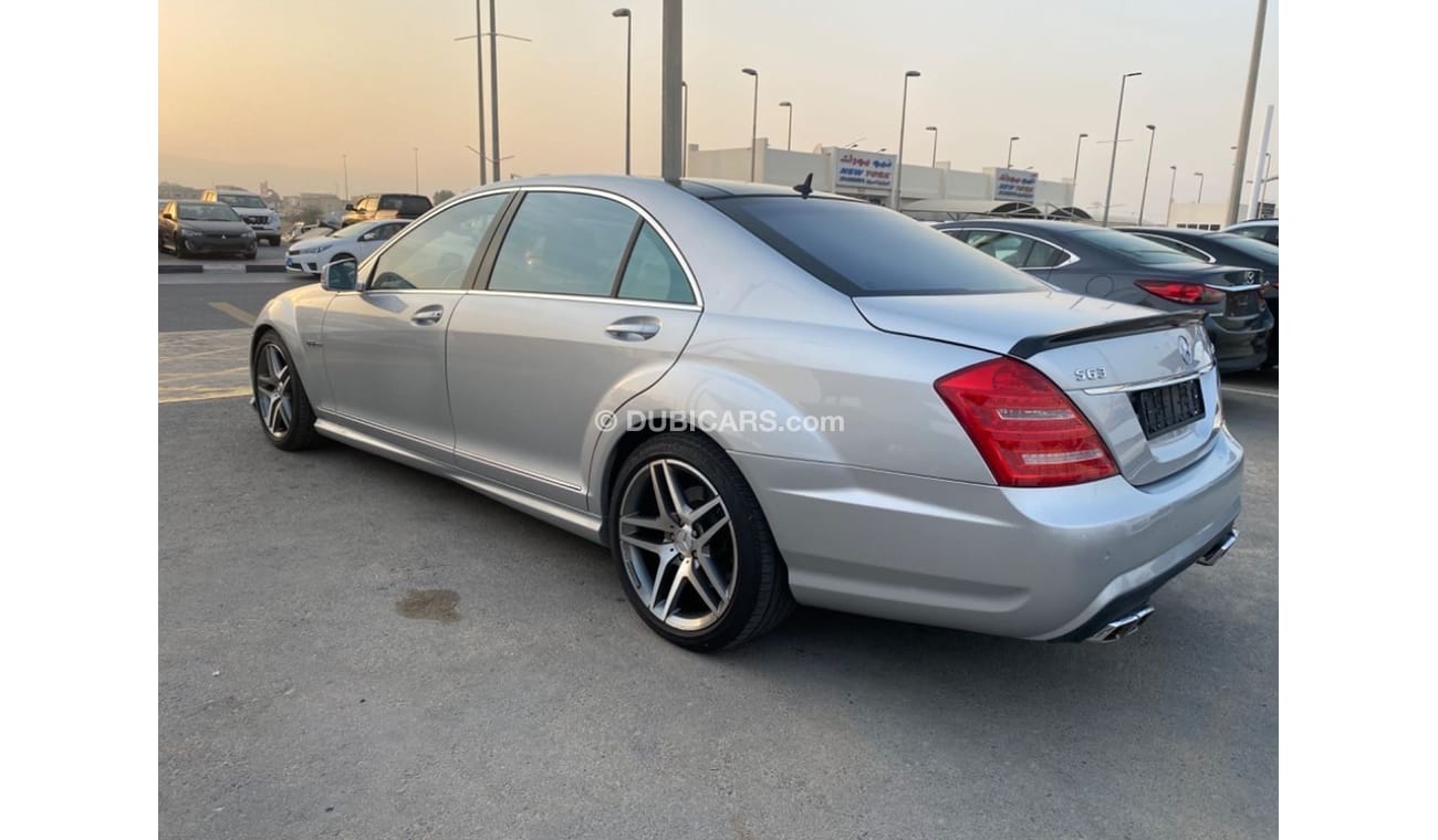 Mercedes-Benz S 500 Mercedes S500 2008 model, silver, black interior, in excellent condition
