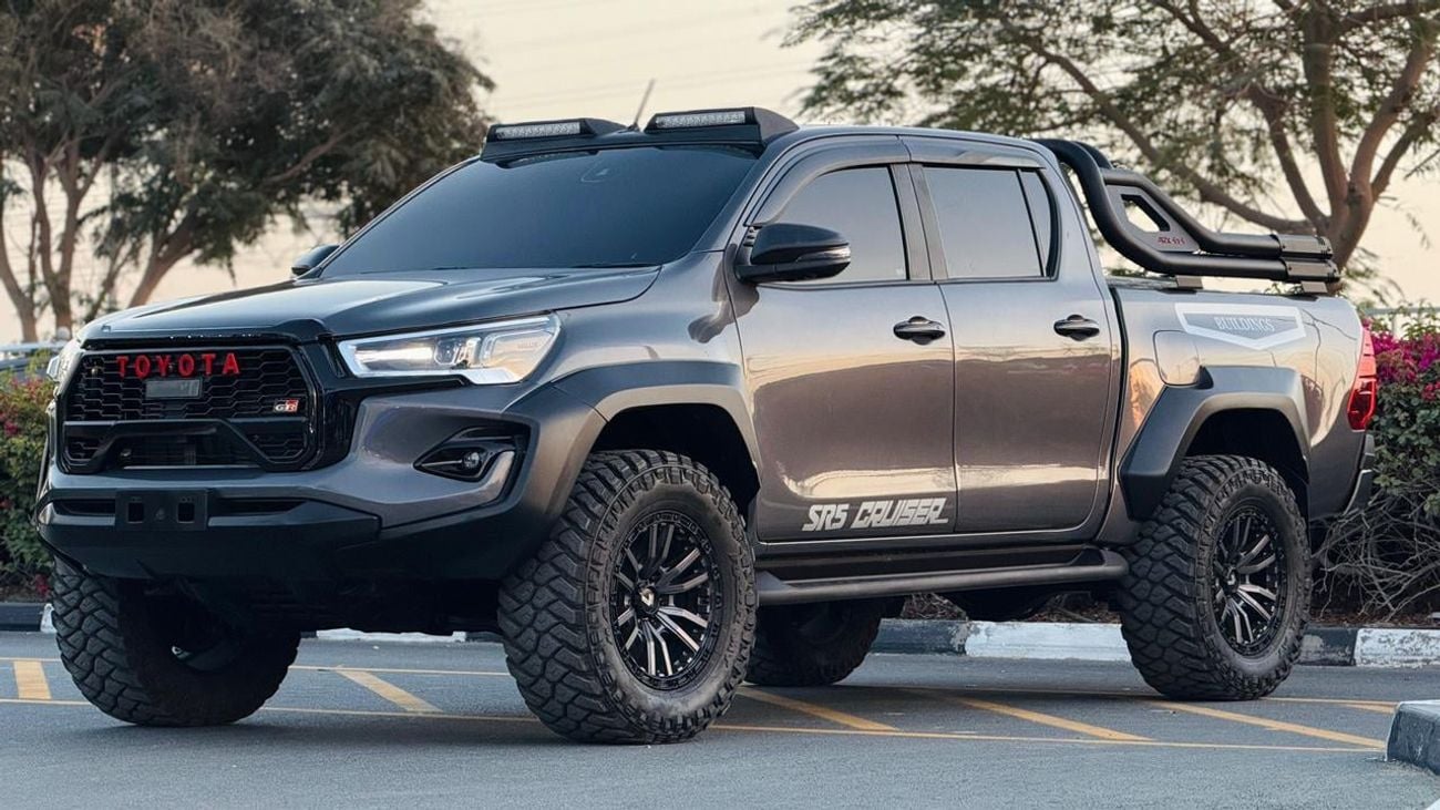Toyota Hilux Special suspension+off-road tires GR Kitt