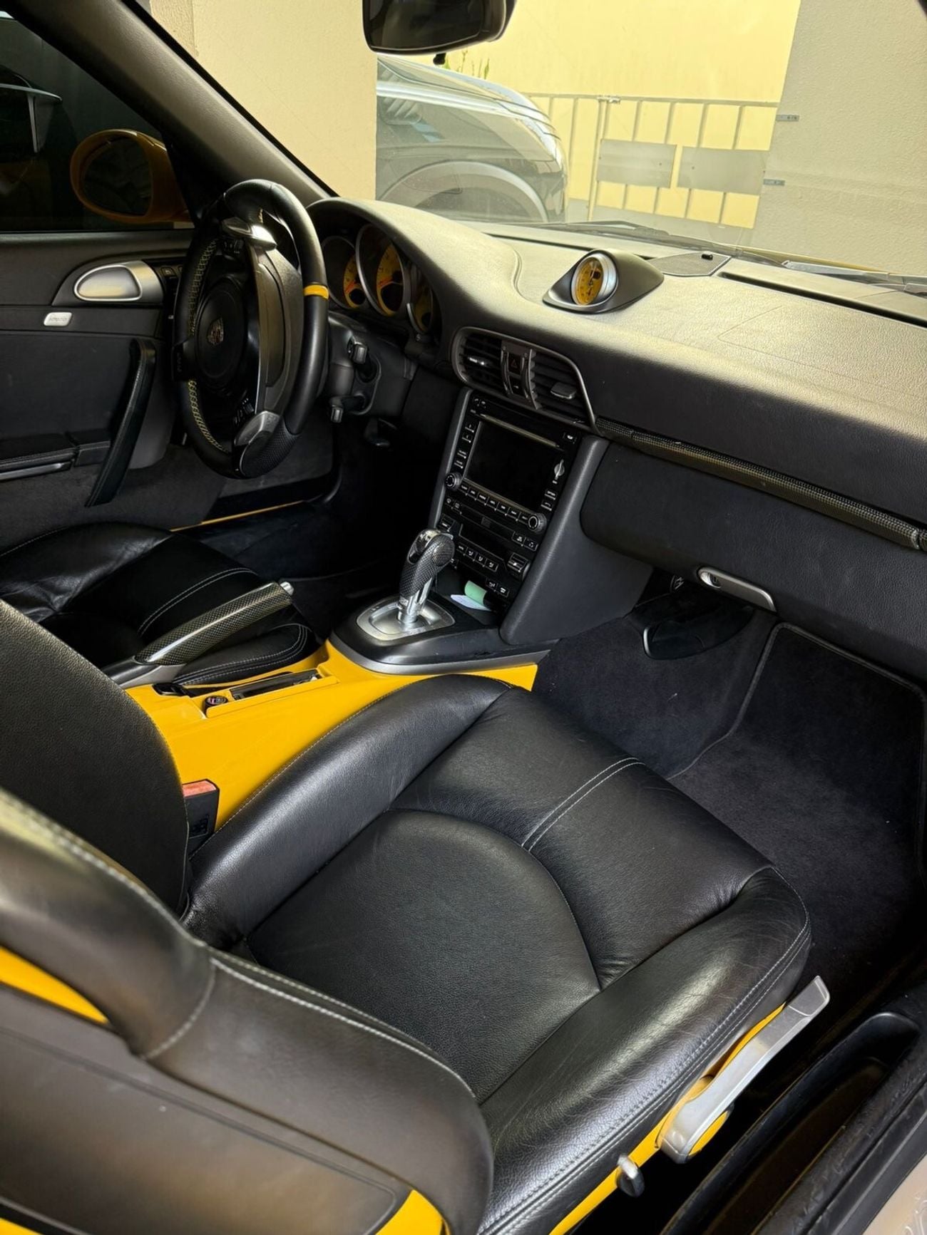 بورش 911 CARRERA