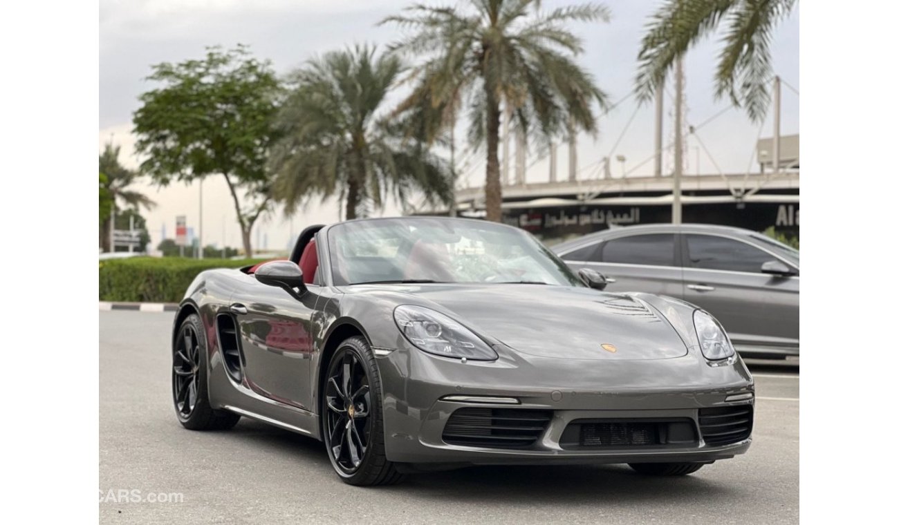 بورش بوكستر 718 Porsche 718 Boxster Gulf agency under agent warranty (Al Naboodah)