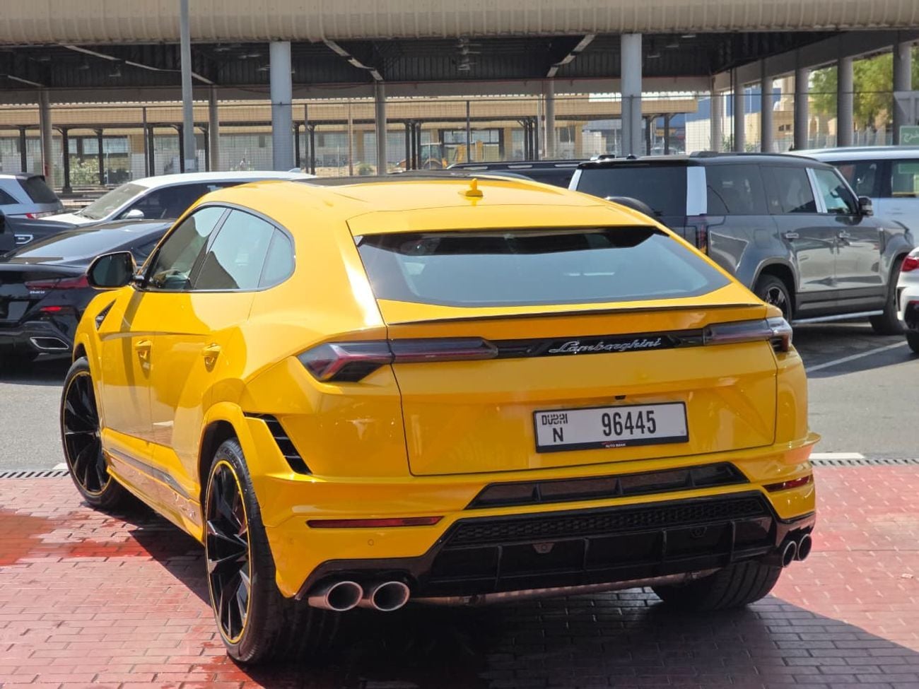 Lamborghini Urus S 4.0T V8 S Canadian Specs Original paint 2023