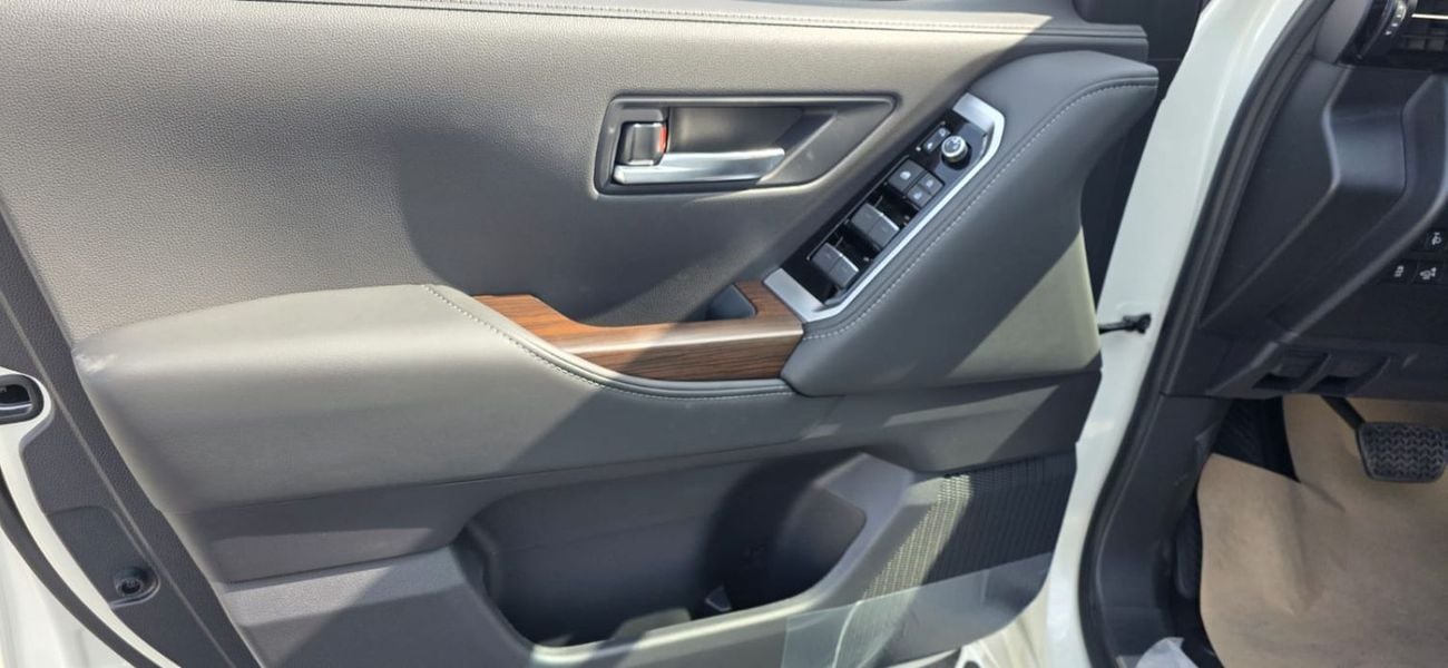 تويوتا لاند كروزر 2026 Model Toyota Land Cruiser (LC300) GXR, 3.5L Petrol 4WD 10A/T