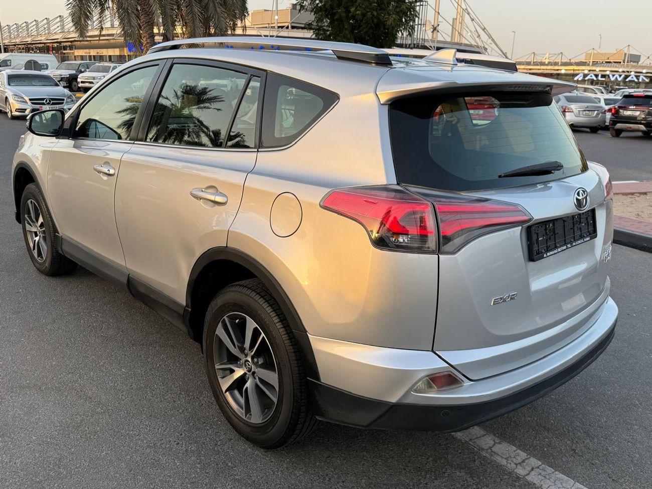 Toyota RAV4 EX 2.5L