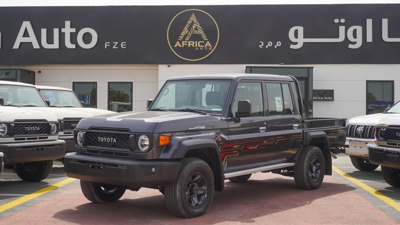 تويوتا لاند كروزر بيك آب  4.0L V6 Double Cabin A/T