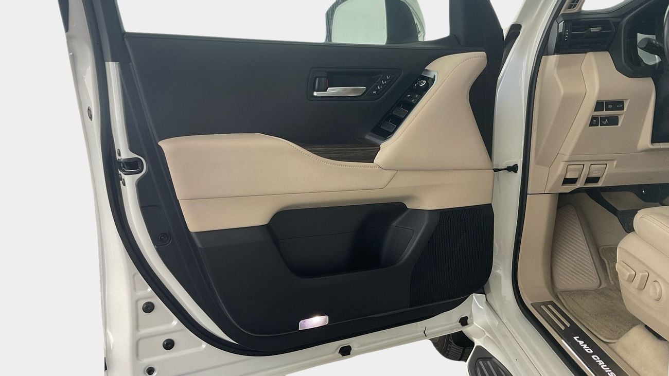 Toyota Land Cruiser VXR | upto AED 20,000 Ramadan Discount | Guaranteed Warranty | 0 Down Payment