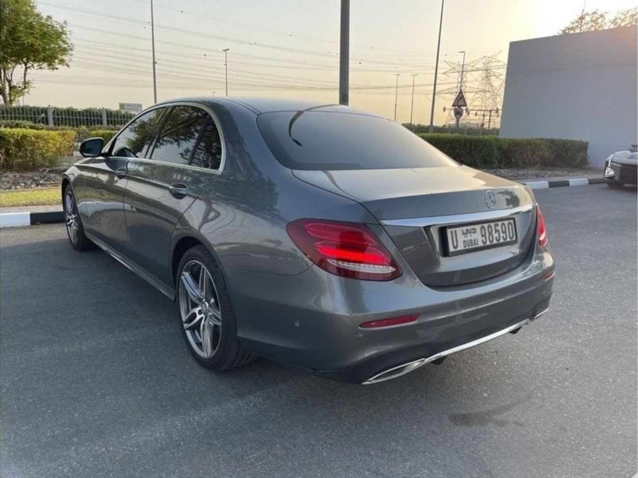 Mercedes-Benz E200 Std