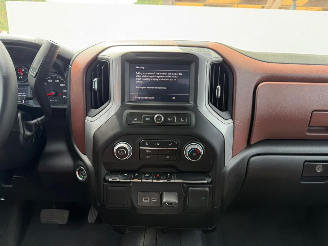Chevrolet Silverado Chevrolet Silverado 1500 || 2.7L Turbo Max 4WD Crew Cab Automatic || American Specs 2024