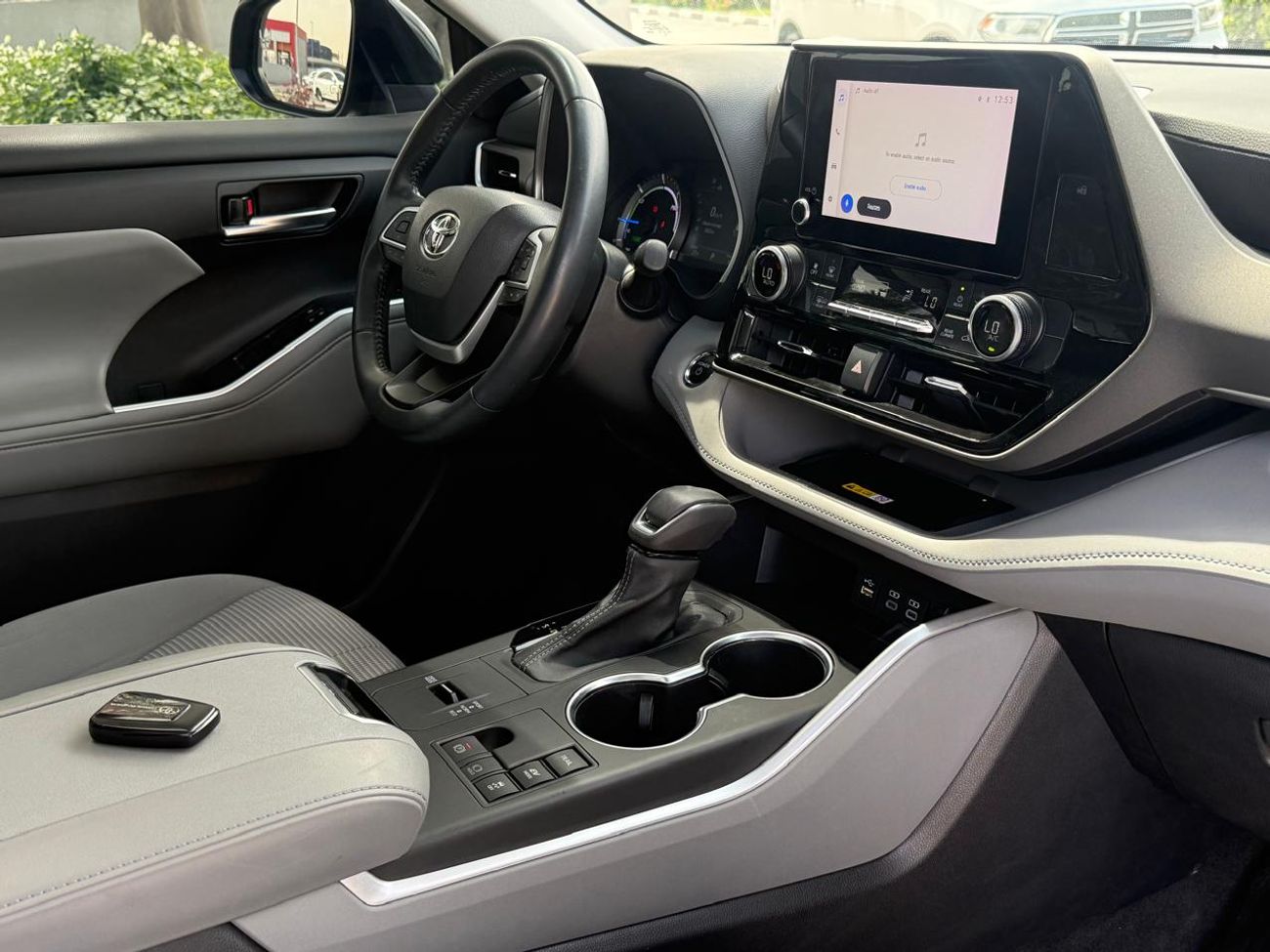 تويوتا هايلاندر 2.5L Hybrid GXR (AWD)