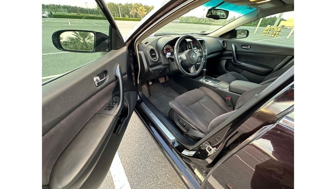 نيسان ماكسيما SE