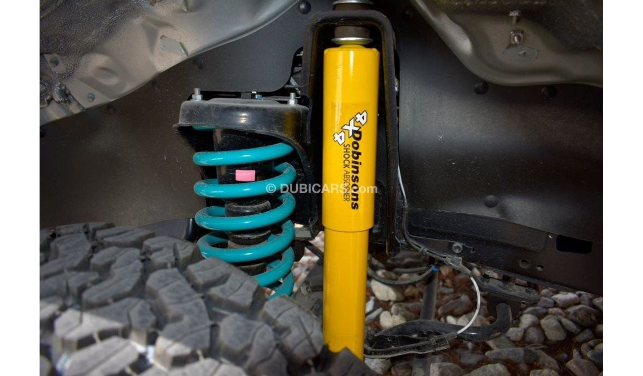 Toyota Land Cruiser TOYOTA LAND CRUISER 71 HARDTOP SHORT WHEEL BASE  V6 4.0L PETROL 5 SEAT MANUAL TRANSMISSION SAHARA E