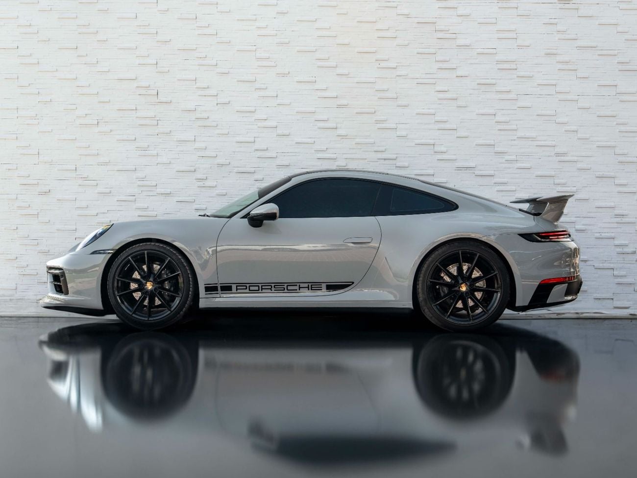 بورش 911 Carrera 3.0L (444 HP) Coupe