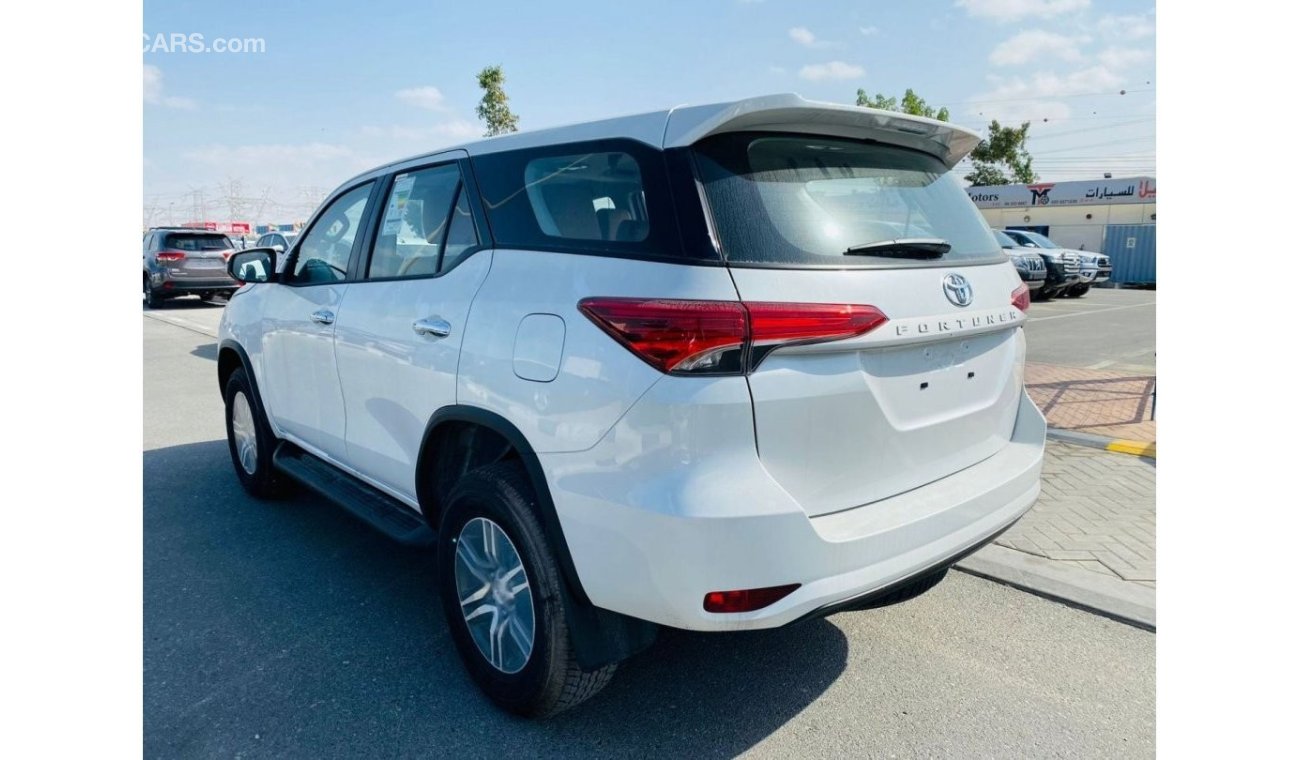 تويوتا فورتونر TOYOTA FORTUNER 2.7 AT MANUAL AC 2023 WHITE