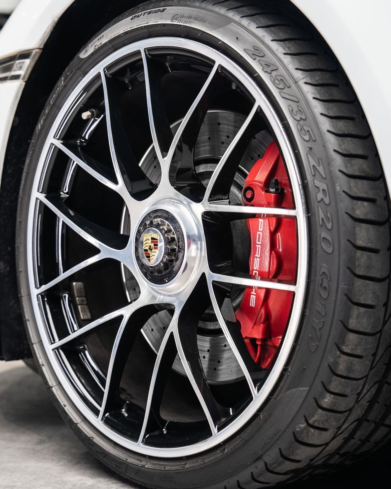 Porsche 911 8,725x48 • 20% DP • 2017 Porsche 911 Turbo 991.2 3.8L 540 BHP • Porsche Warranty December 2028 • GCC