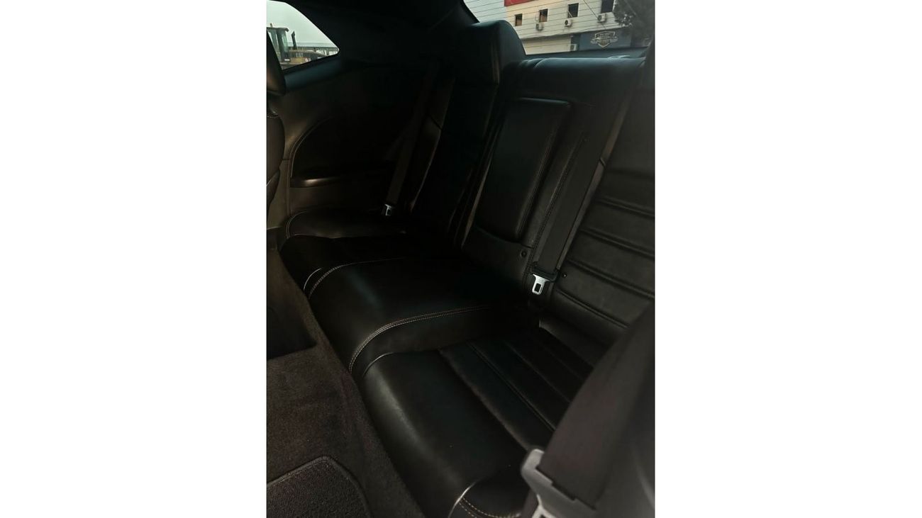 دودج تشالينجر R/T بلس