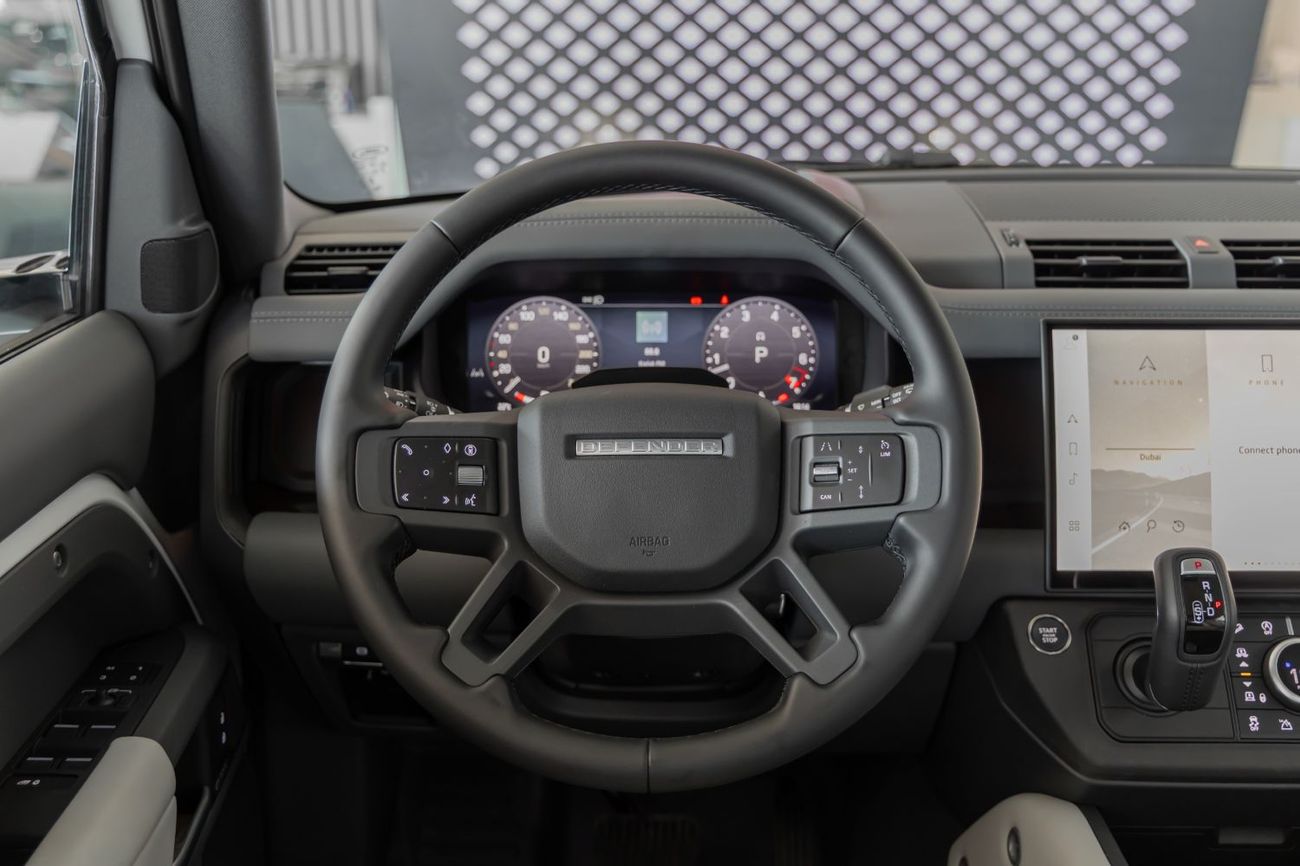 Land Rover Defender Land Rover Defender X-Dynamic HSE P400 - 2026 - GCC (Export)