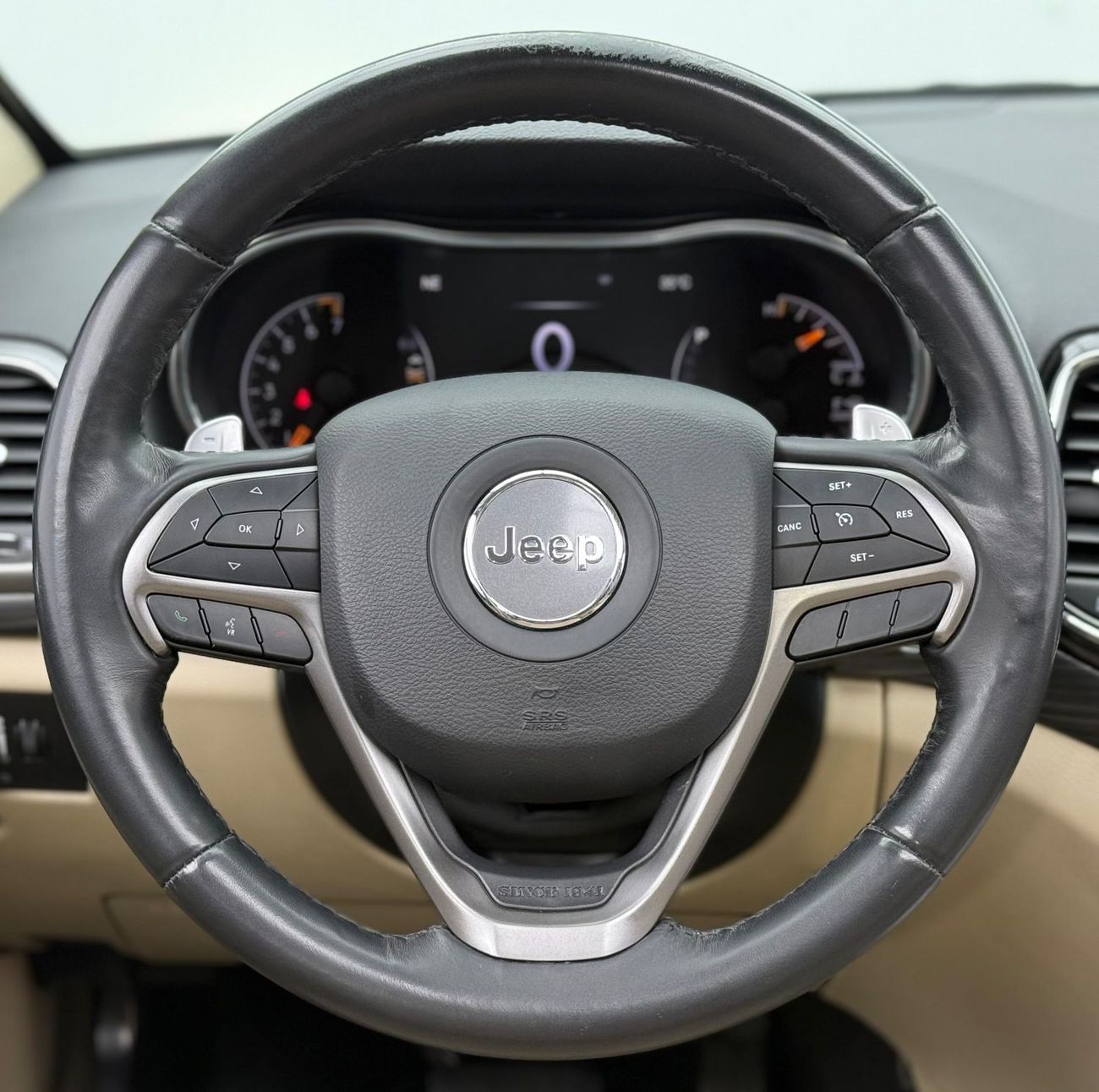 Jeep Grand Cherokee Overland 5.7L (360 HP) 2019 Jeep Grand Cherokee Overland, Warranty, Full Service History, Excellent