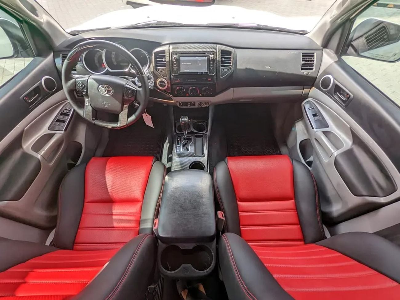 تويوتا تاكوما MODIFIED TRD 4X4 4DOORS IN EXCELLENT CONDITION