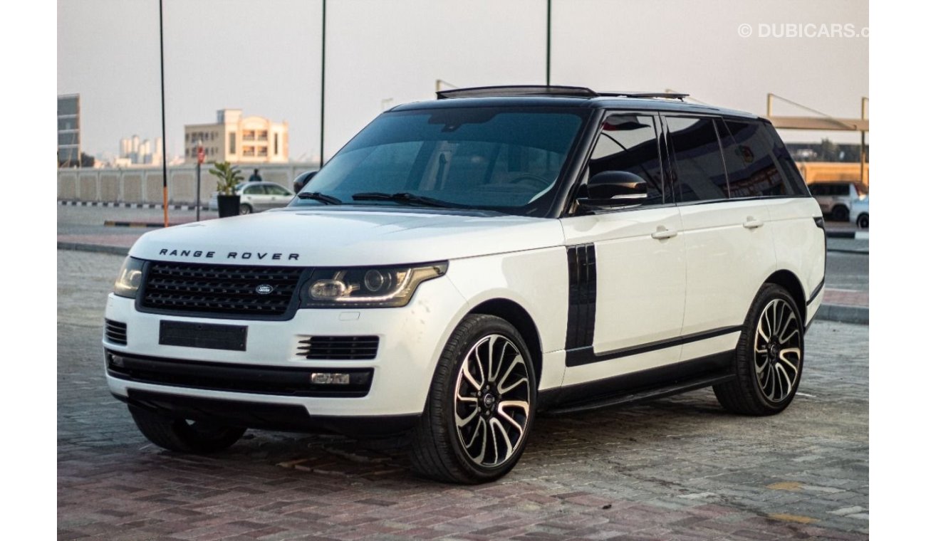 Used Land Rover Range Rover 2014 for sale in Dubai - 557672