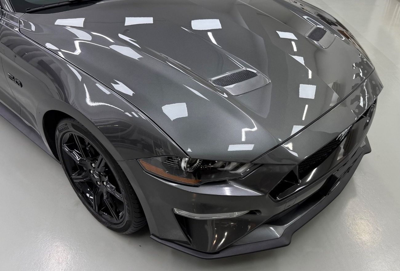 Ford Mustang GT Premium 5.0L V8