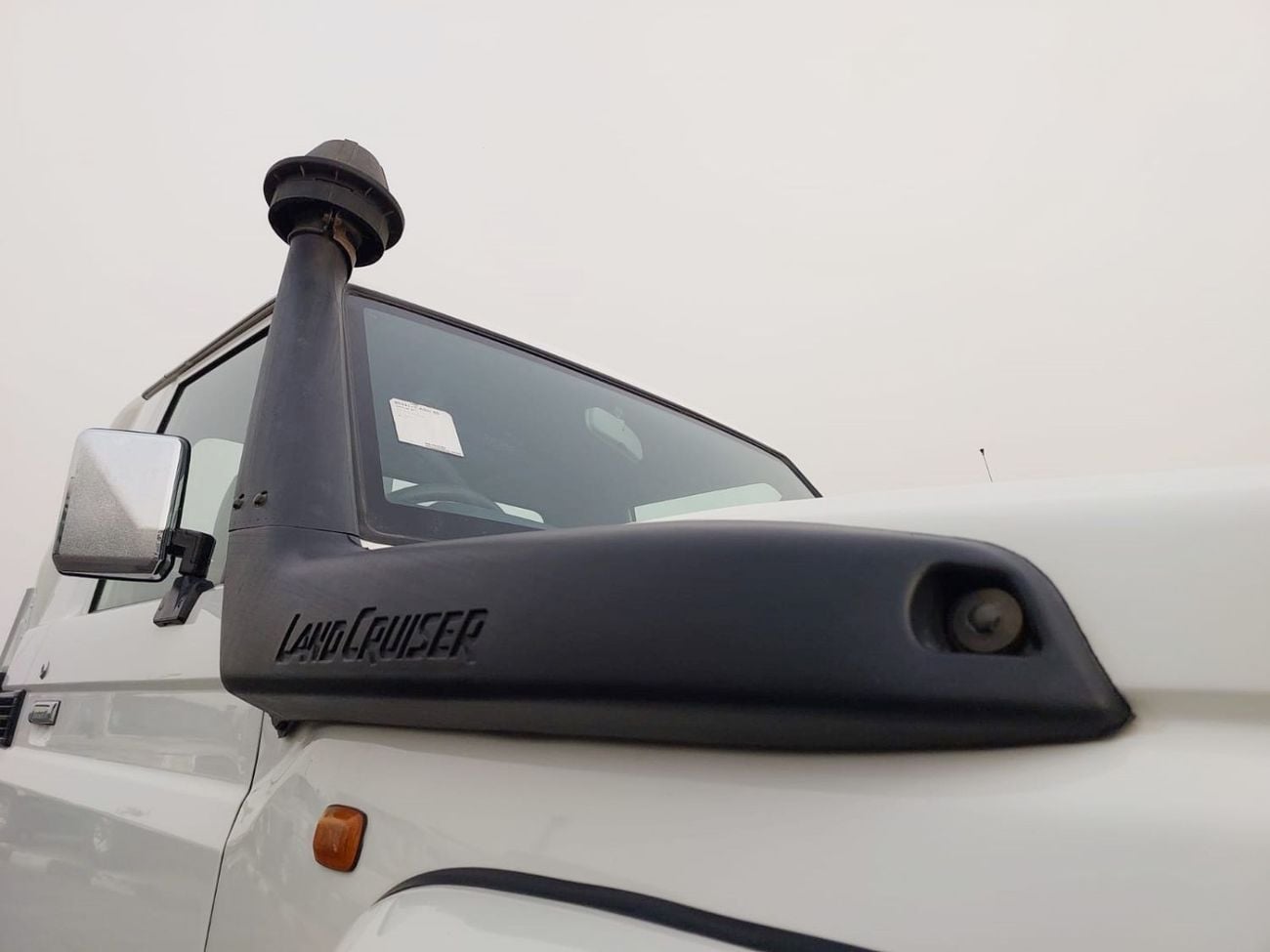 تويوتا لاند كروزر بيك آب TOYOTA LAND CRUISER PICK UP RIGHT HAND DRIVE(PM10017)