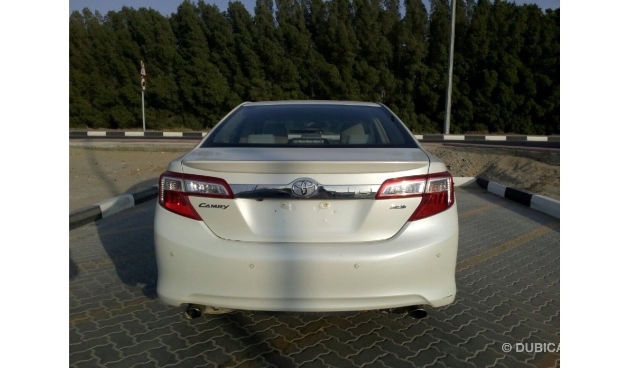 Toyota Camry 2015 SE+ ref#682