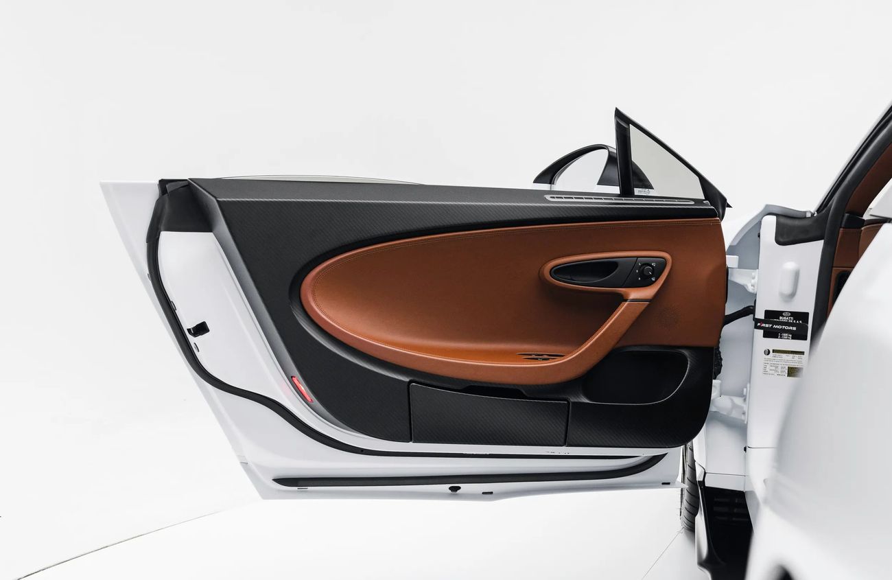 بوغاتي شيرون 8.0L W16 Quad-Turbocharged Engine