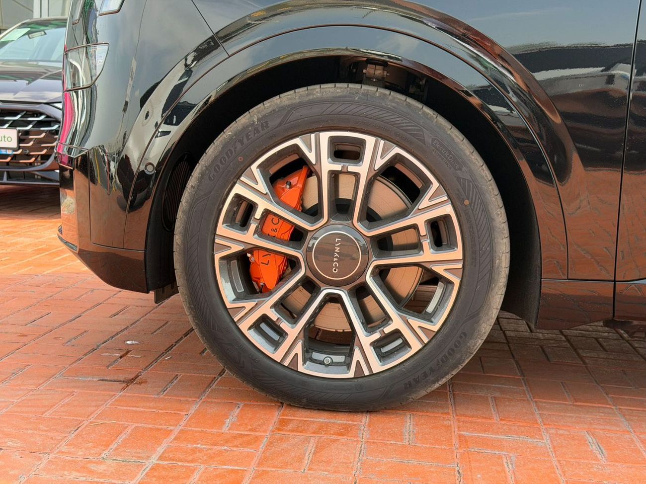 لينك أند كو 900