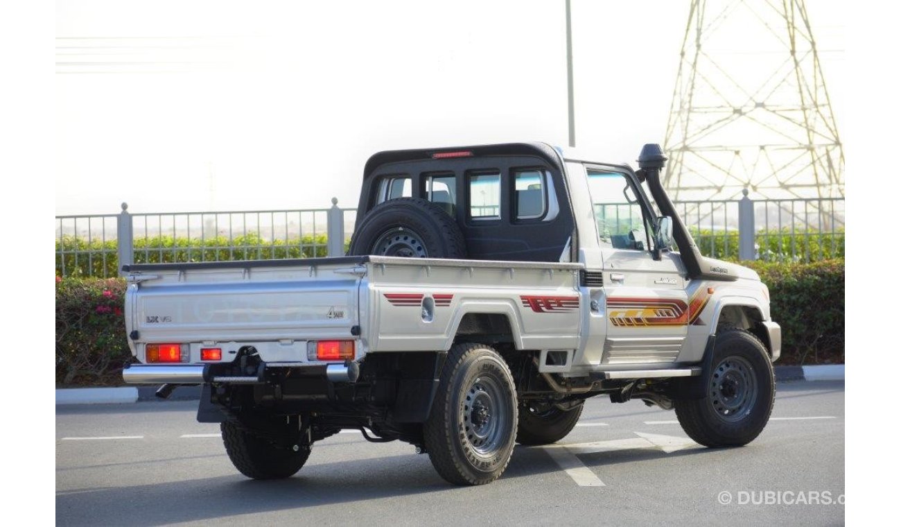 تويوتا لاند كروزر بيك آب 79 SINGLE CAB PICKUP LX V6 4.0L PETROL 4WD MANUAL TRANSMISSION