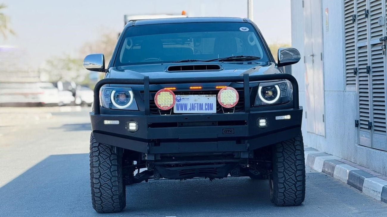 تويوتا هيلوكس 2013| 3.0L DIESEL ENGINE | MT | RHD | SMART CAB | GTK BULL BAR WITH LED FOCUSED LIGHTS | HEAVY 4X4 S