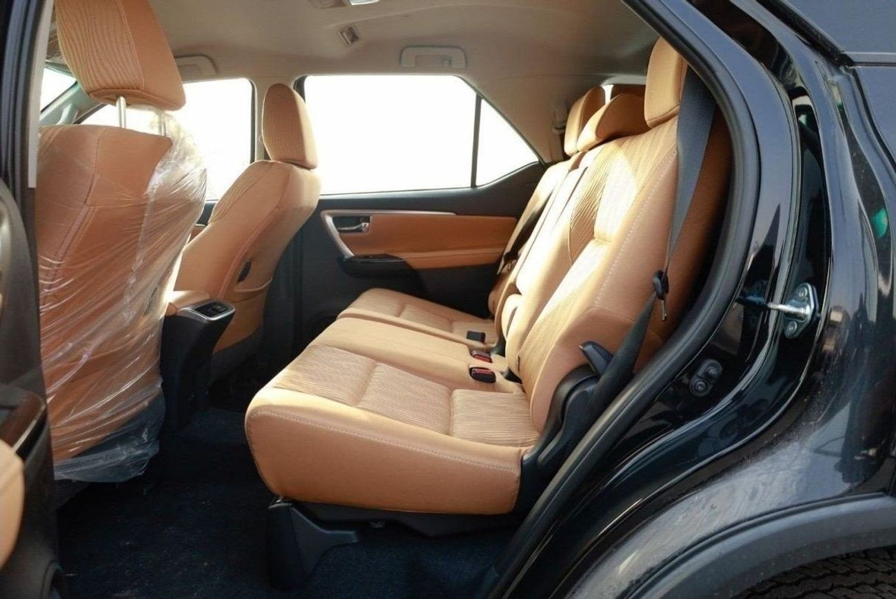 Toyota Fortuner TOYOTA FORTUNER 2.4L DIESEL MID OPTION 2024 MODEL