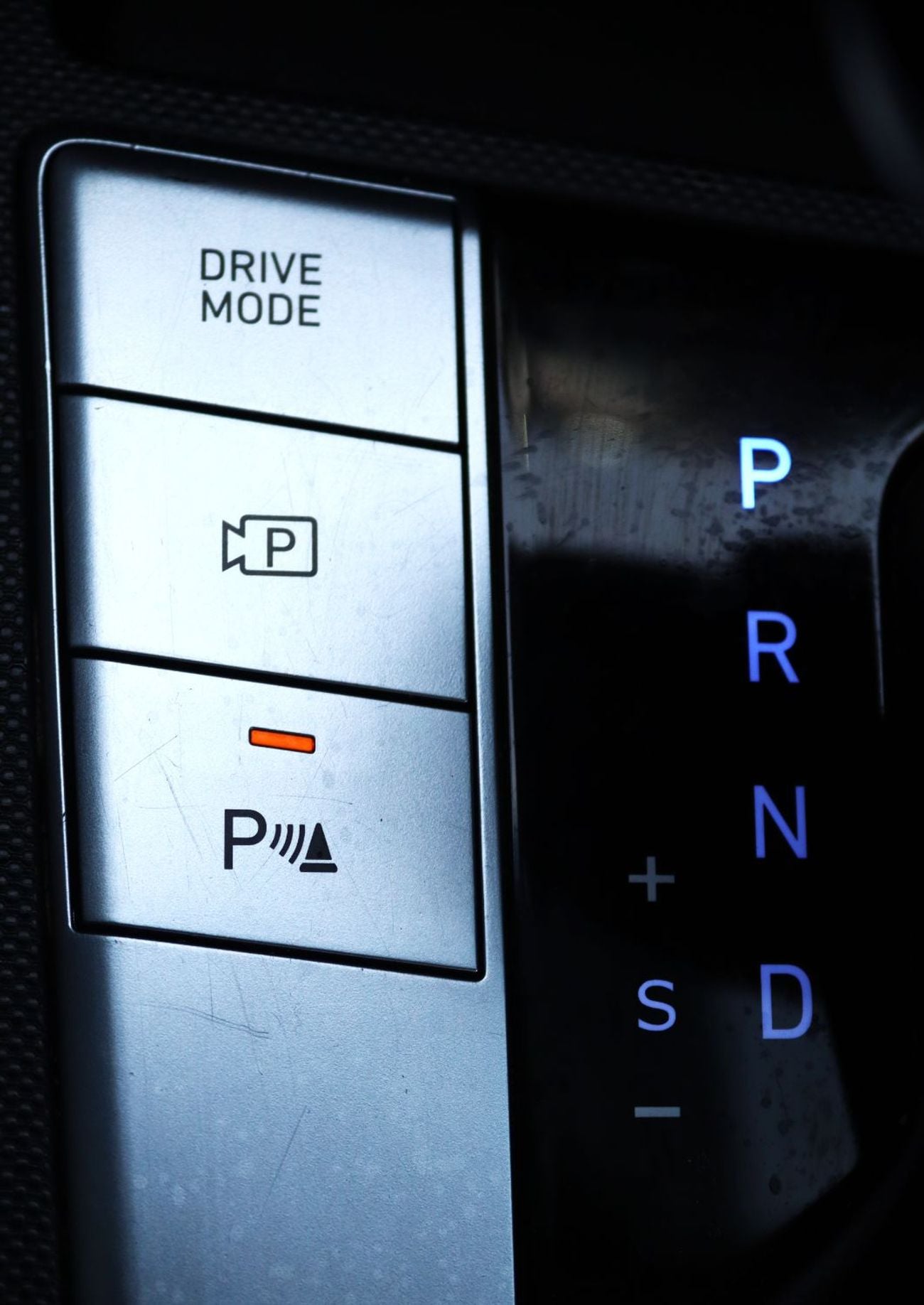 هيونداي إلانترا هيونداى إلنترا 2024 - خليجى - بدون حوادث - محرك 1.6 - حاله ممتازه من الداخل والخارج