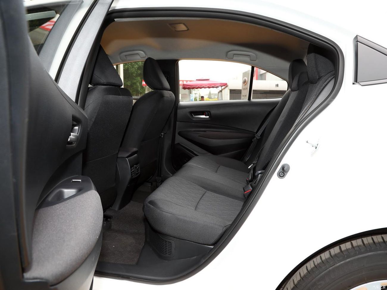 Toyota Corolla 2025 Toyota Corolla Pioneer Edition Sedan HEV 1.8L 4-Cyl Hybrid CVT FWD Export Only