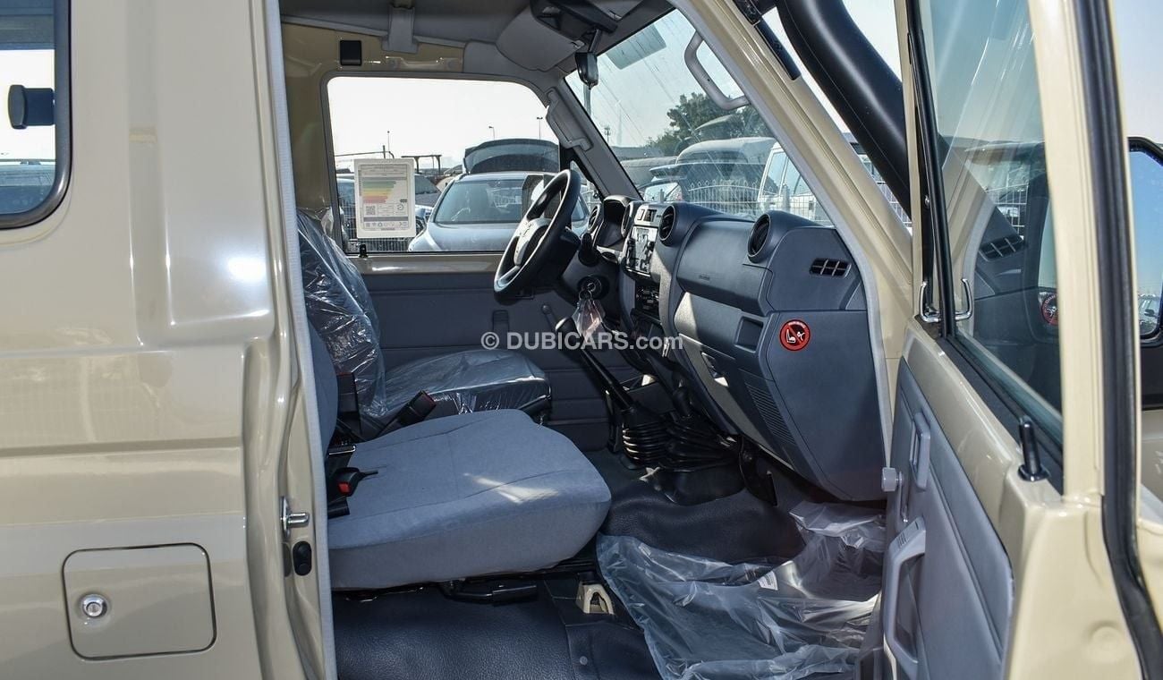 Toyota Land Cruiser 70 LC78 4.2l Diesel - Manual - 13 Seater - Power Window