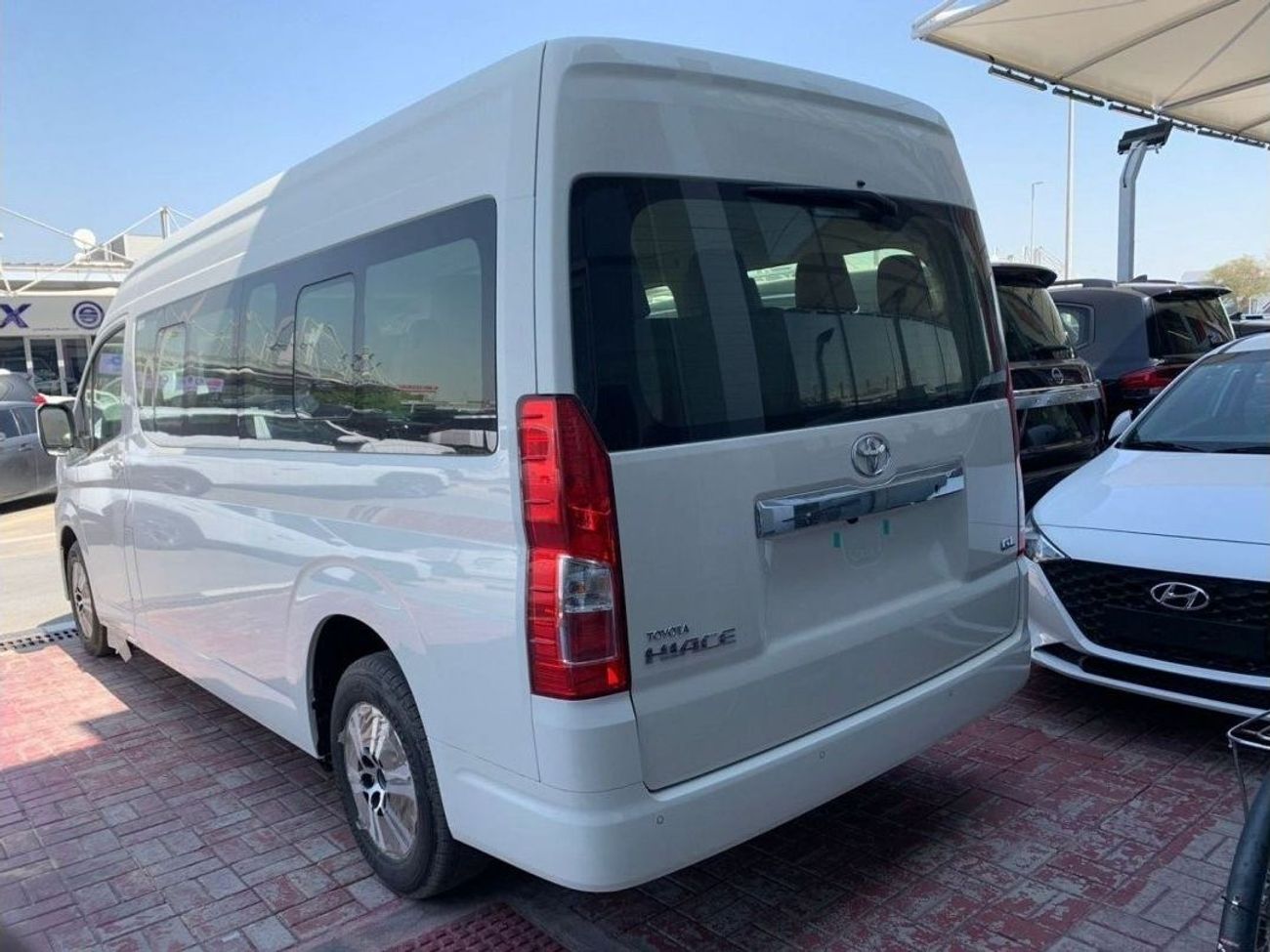 Toyota Hiace Toyota Hiace GL 2.8L MT Diesel Highroof new shape 2024