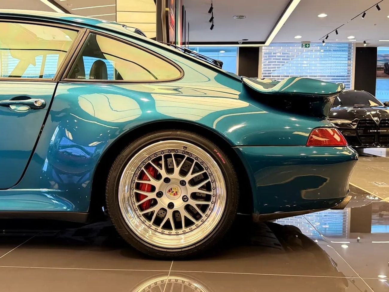 Porsche 911 MANUAL 993 CARRERA 4S TURBO BODY