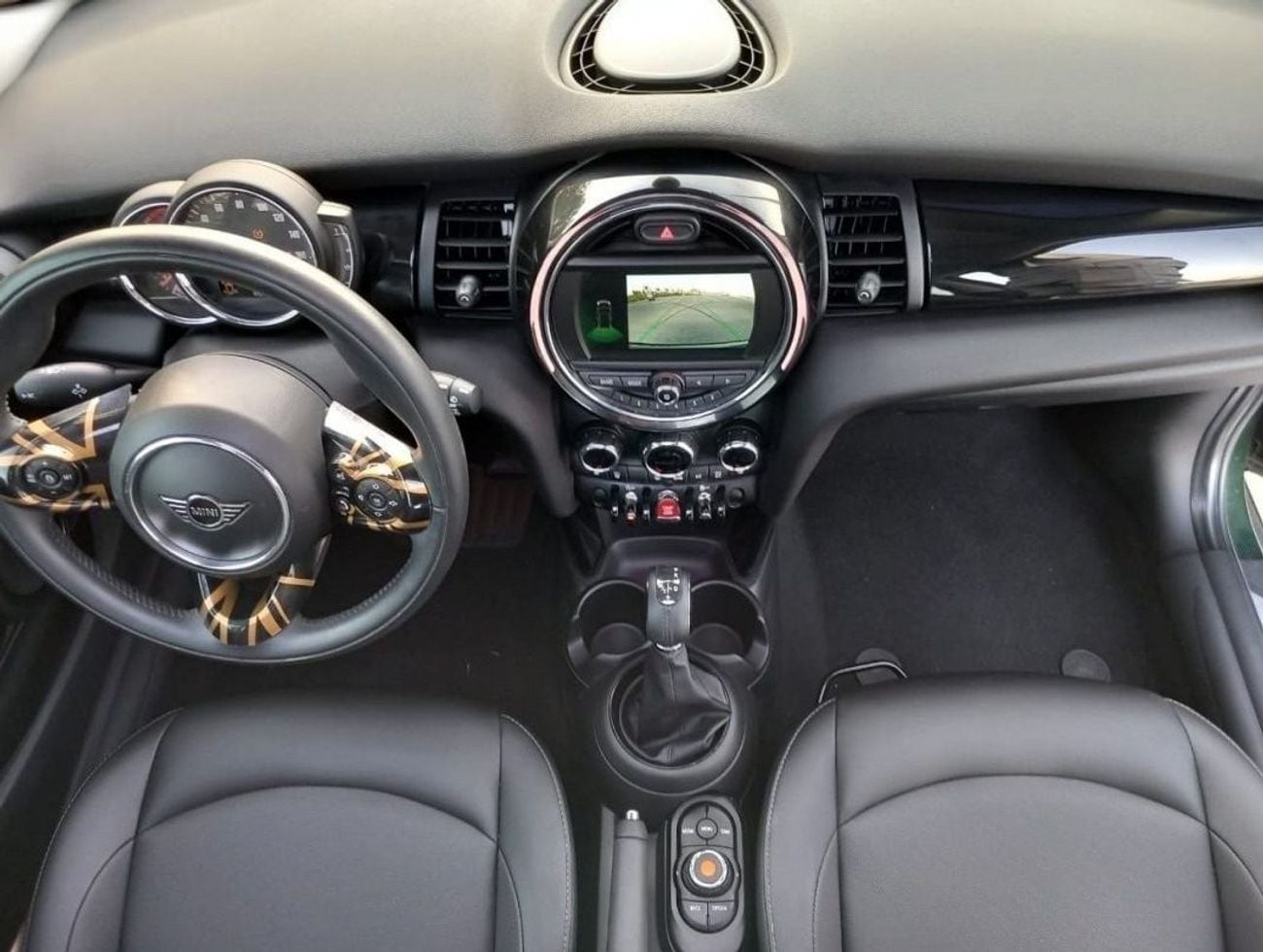 Mini Cooper STD Full option 1.5L