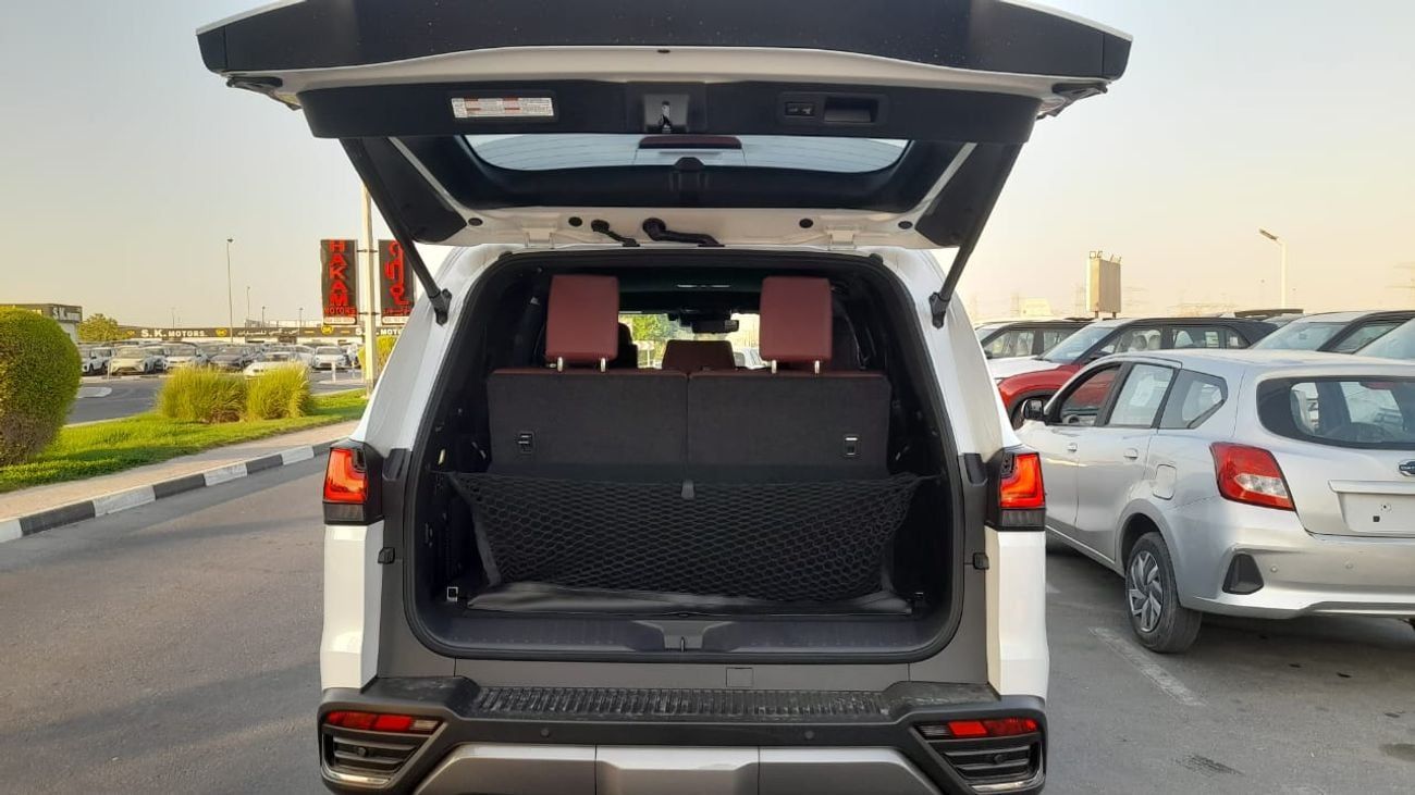 Lexus LX 600 RHD Signature 3.5L