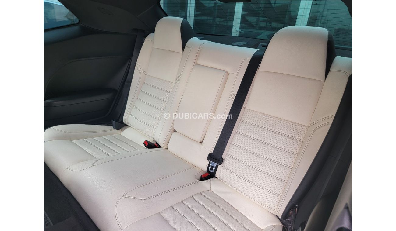 Dodge Challenger R/T Shaker