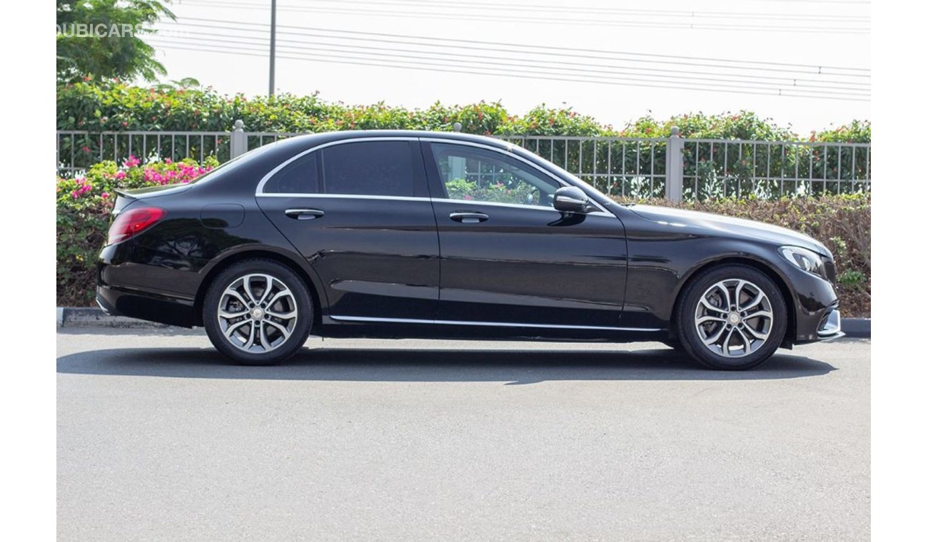 مرسيدس بنز C 300 MERCEDES C300 - 2015 - ASSIST AND FACILITY IN DOWN PAYMENT - 1530 AED/MONTHLY -1 YEAR WARRANTY