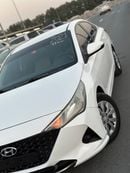 Hyundai Accent GL Hyundai Accent | 2021   4-cylinder — 1.6 engine  4-cylinder — 1.6 engine  Mileage: 85,000 km  New sh