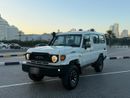 تويوتا لاند كروزر 70 Toyota landcruise Hard Top 2022MODEL Engine 4.5 Diesel v8 colour white Transmission Manual Interior 
