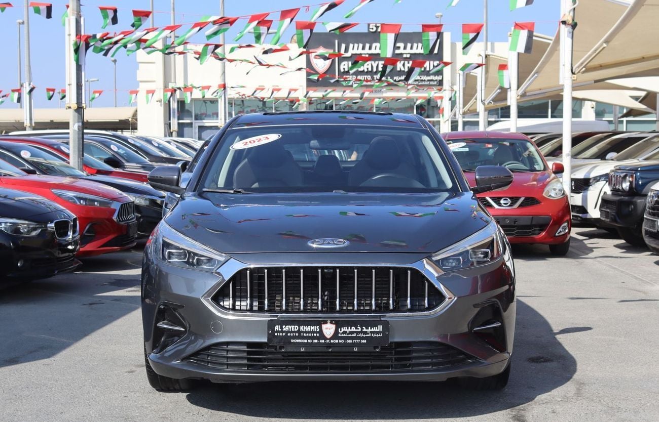 جاك J7 LUXURY جاك J7 - موديل 2023 - فل أوبشن - خليجى - بدون حوادث - محرك 1.5 - بحاله ممتازه من الداخل والخا