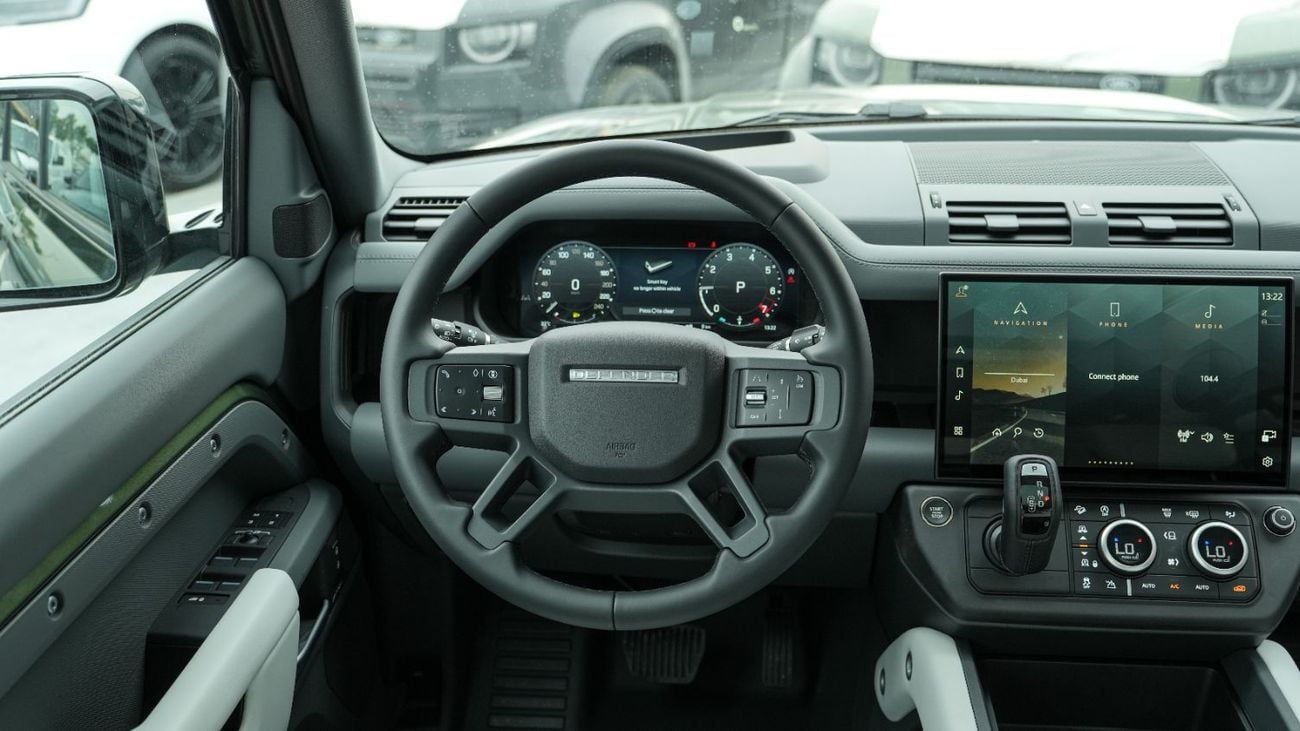 Land Rover Defender P400 X-Dynamic HSE Woolstone Green 2026MY Export Only