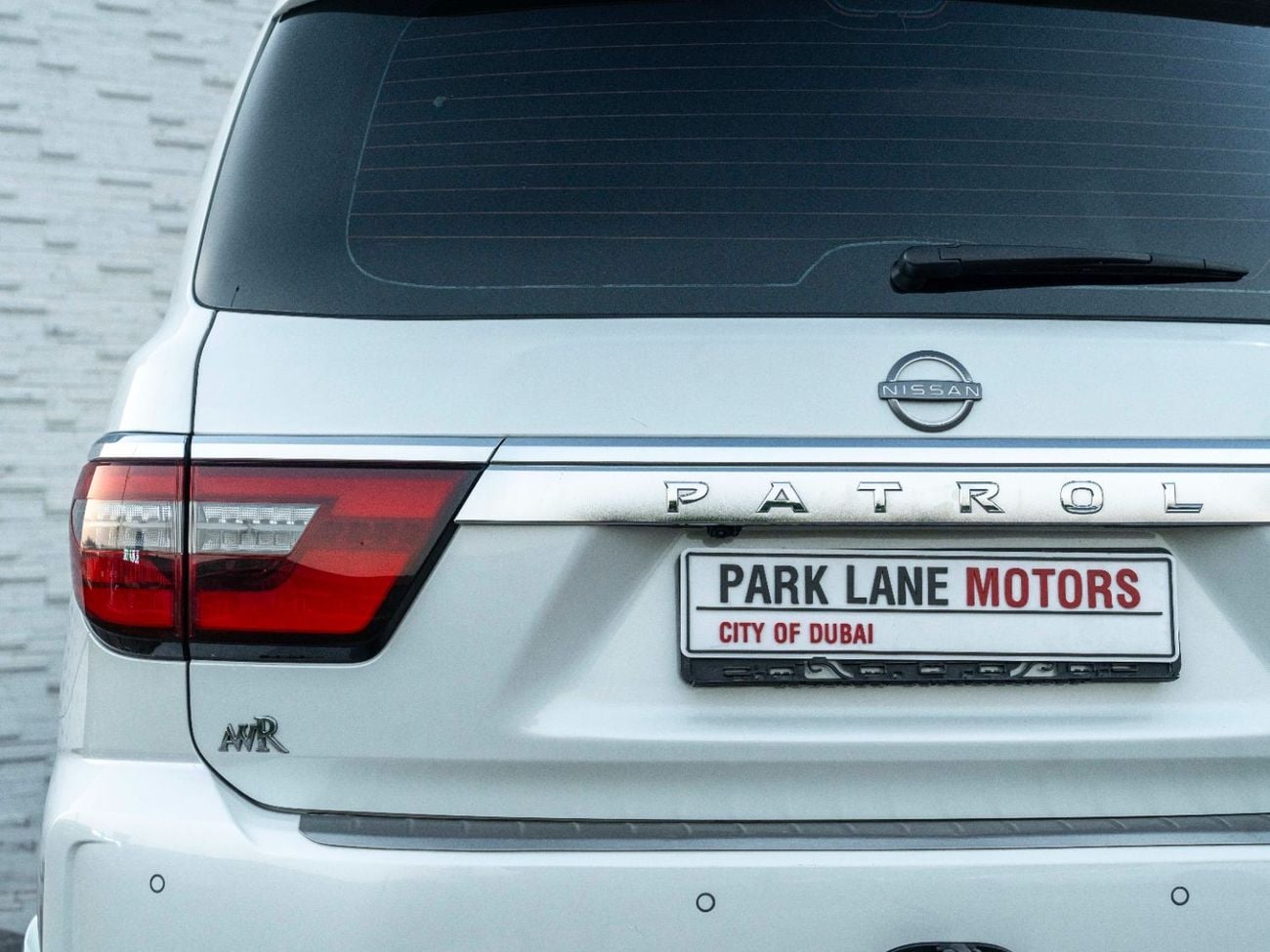 نيسان باترول AED 3,381 PM • PATROL SE PLATINUM • ONLY 45,000 KMS • OFFICIAL NISSAN WARRANTY UNTIL 2028 OR 100K KM