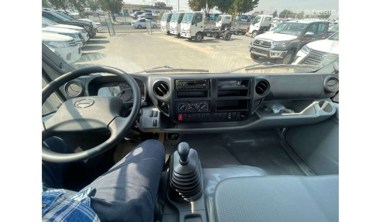 هينو 300 2022 Hino 714 single wide cab Euro4 only chassis 4.0L diesel Brand New