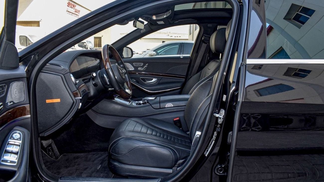 Mercedes Benz S560 Std 4.0L (463 HP)